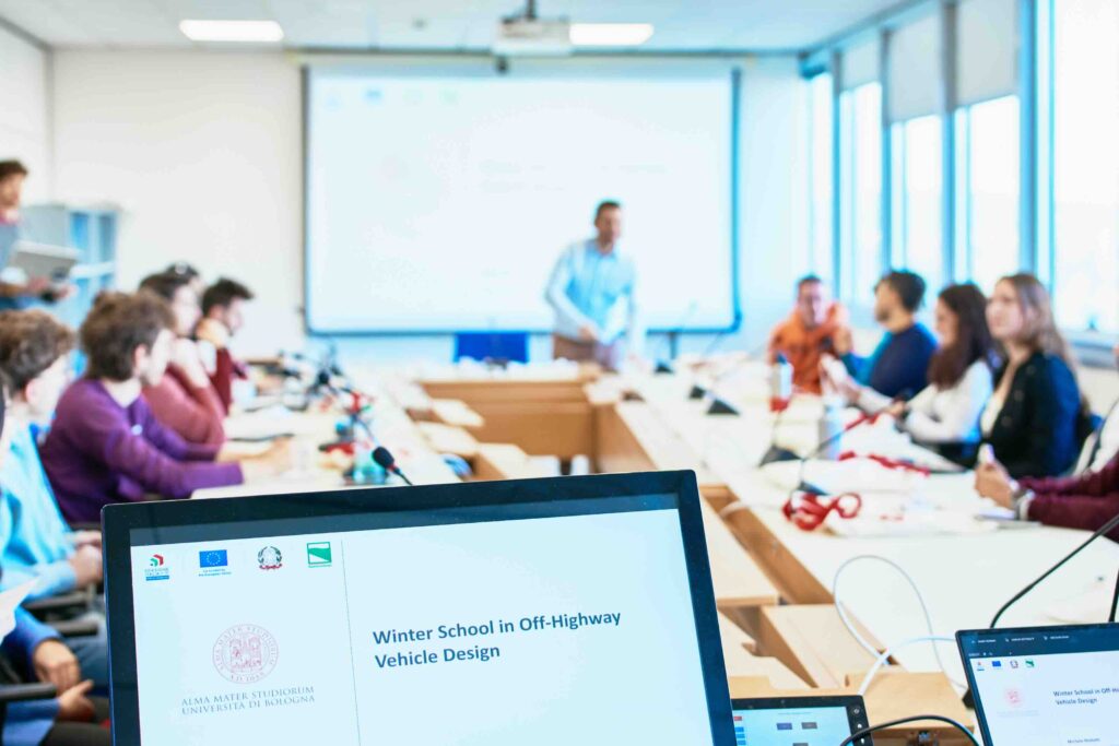 Muner Second Edition of the MUNER Winter School in Off-Highway Vehicle Design ...